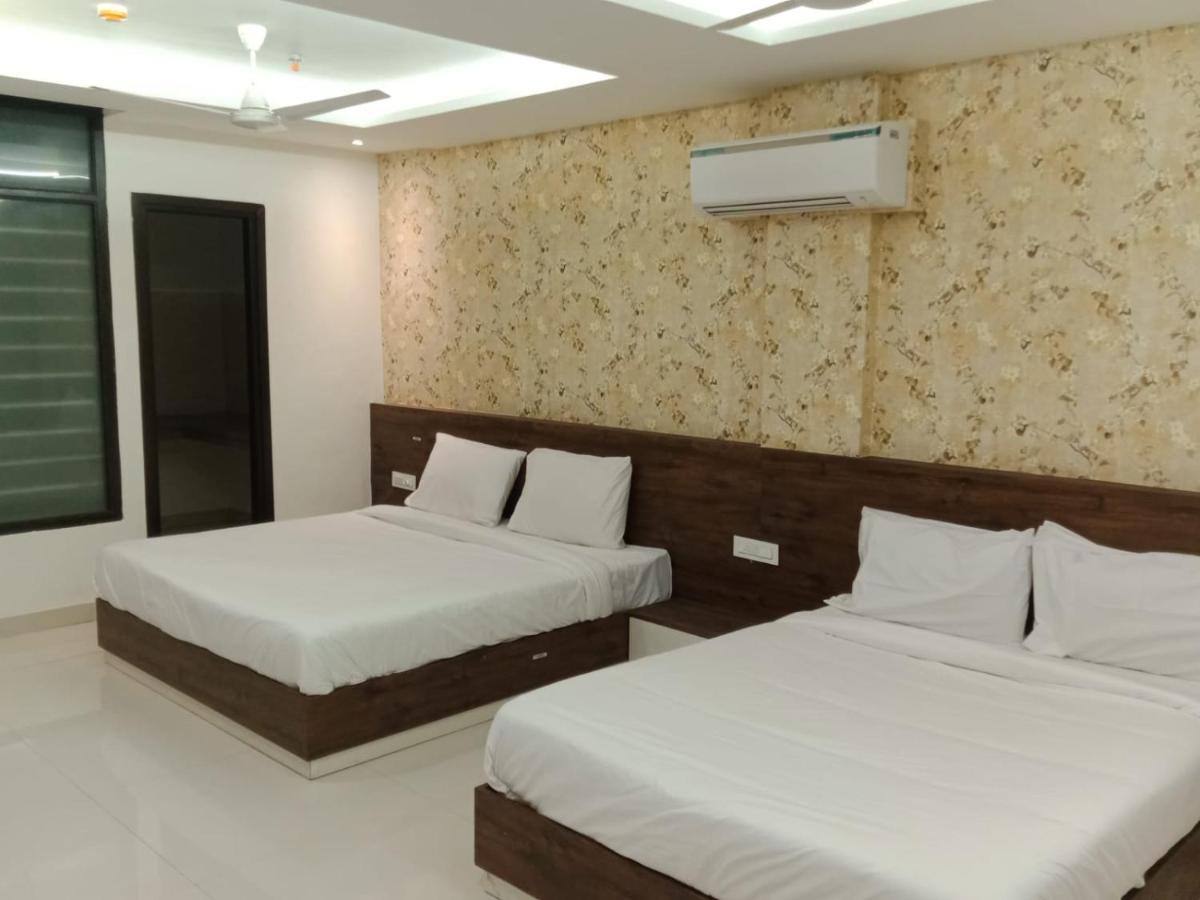 Hotel Golden Leaf Mohali Extérieur photo