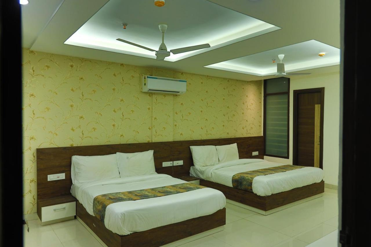 Hotel Golden Leaf Mohali Extérieur photo